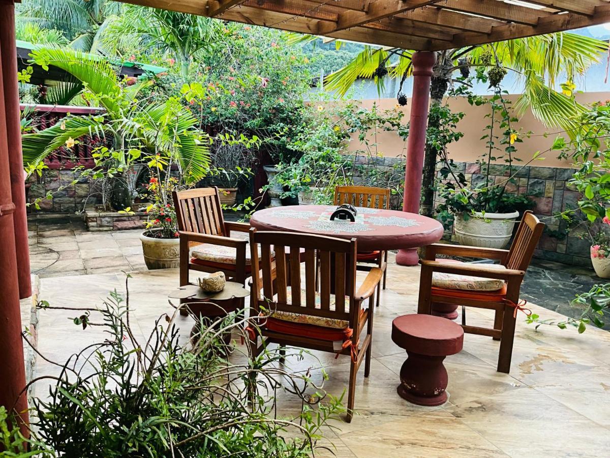 Effie Mountain View Coco Villa Misere Extérieur photo